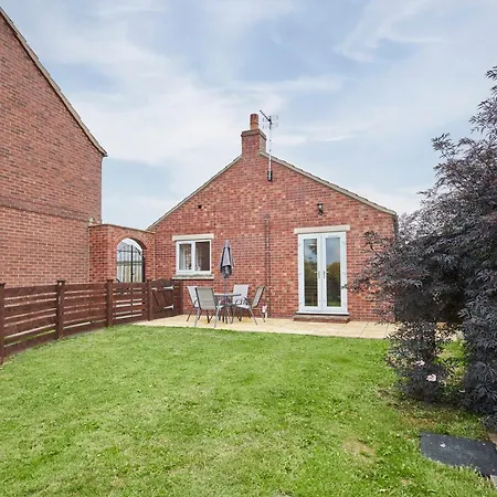 Holiday home Host & - Dove Pickering